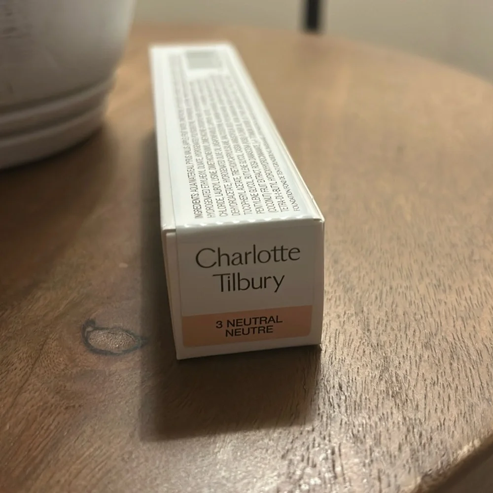 CHARLOTTE TILBURY B19 BEAUTIFUL SKIN FOUNDATION-3 NEUTRAL NEUTRE NIB